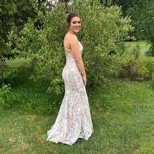 Meet your Posher, Alexandra